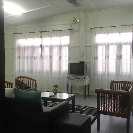 De Rhumaa Homestay Куала-Тренгану Экстерьер фото